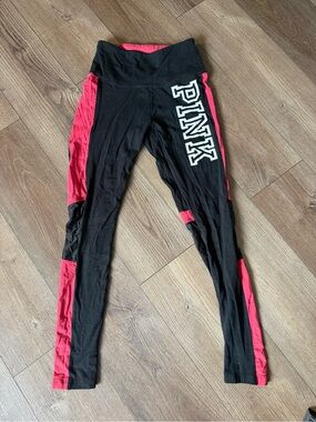 PINK Victoria's Secret Black and Hot Pink Yoga Leggings